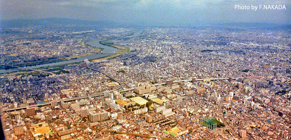 空撮 伊丹空港への着陸 その2 大阪府